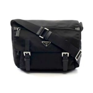 Vintage PRADA Nylon Tessuto Black Messenger Crossbody Bag Purse Satchel.
